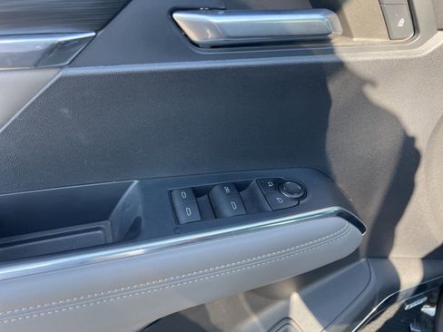 Certified 2024 GMC Acadia Elevation w/ Black Edition image 14