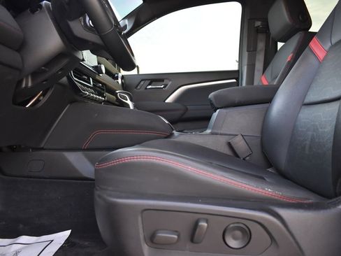 Used 2023 Chevrolet Colorado Z71 w/ Z71 Convenience Package 2 image 8