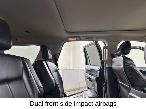 Used 2022 Ford Expedition XLT AWD/4WD image 30