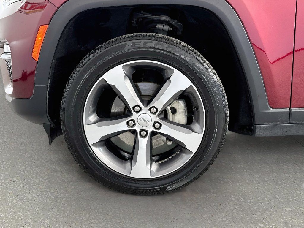 Used 2023 Jeep Grand Cherokee Limited RWD image 31