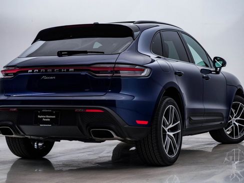 Certified 2025 Porsche Macan image 11