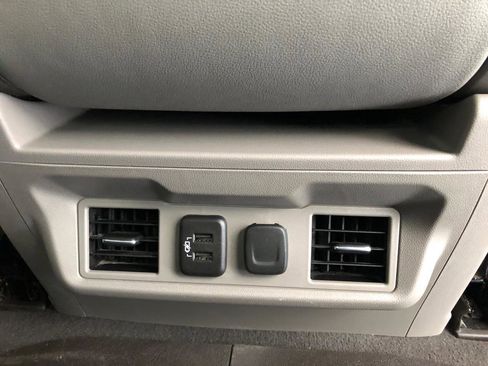 Used 2022 Chevrolet Silverado 3500 LT w/ Convenience Package AWD/4WD image 12