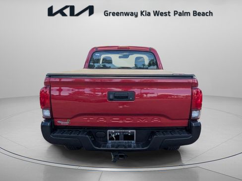 Used 2018 Toyota Tacoma SR image 8