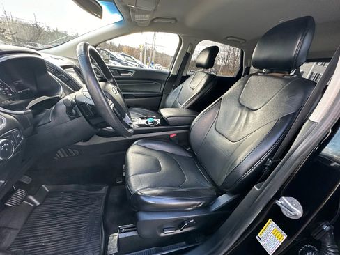 Used 2017 Ford Edge Titanium image 13