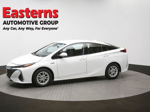 Used 2018 Toyota Prius Prime Plus image 97