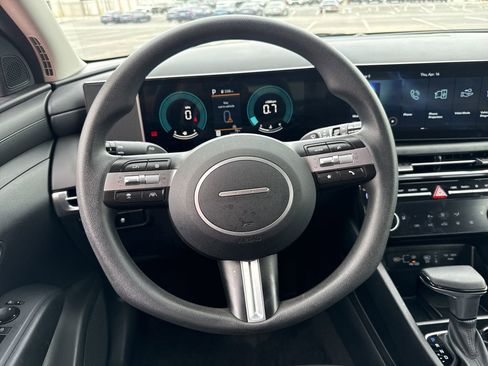 Used 2025 Hyundai Tucson SEL FWD image 11