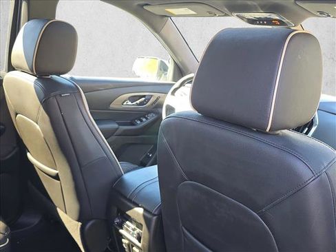 Used 2023 Chevrolet Traverse Premier w/ Redline Edition image 19