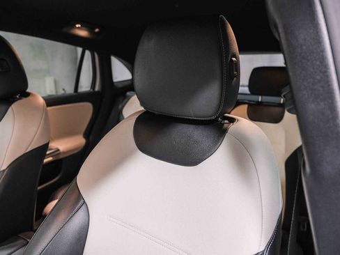 Certified 2023 Mercedes-Benz GLA 250 4MATIC image 26