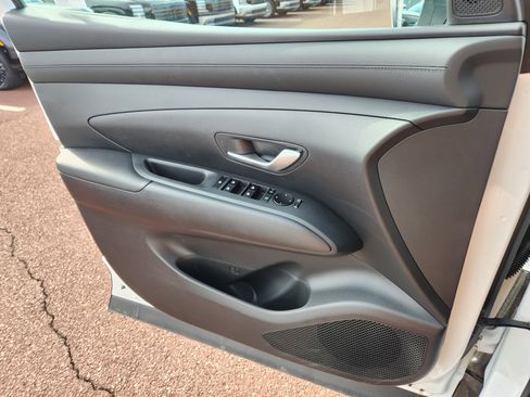 Certified 2025 Hyundai Tucson SE AWD/4WD image 24