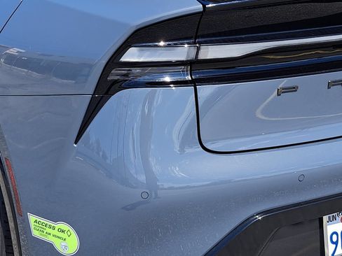 Used 2023 Toyota Prius Prime FWD image 36