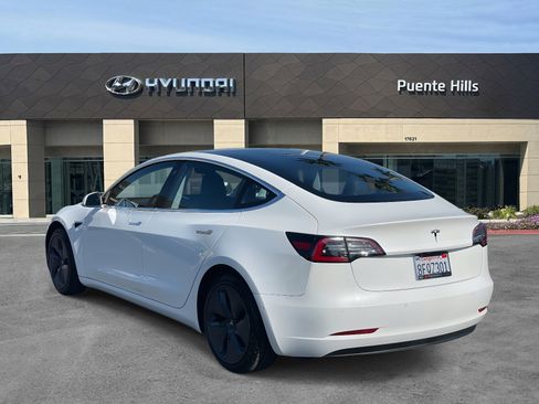 Used 2018 Tesla Model 3 Long Range image 4