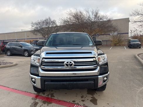 Used 2016 Toyota Tundra SR5 image 2