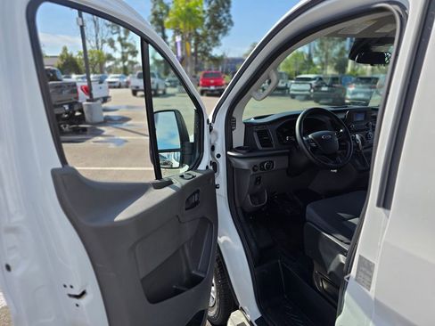 Used 2024 Ford Transit 250 Low Roof w/ Exterior Upgrade Package image 30