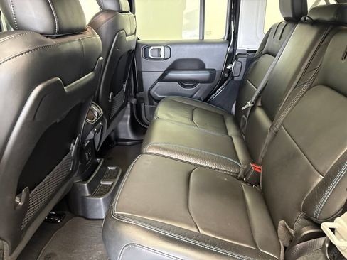 Used 2024 Jeep Wrangler High Altitude AWD/4WD image 22