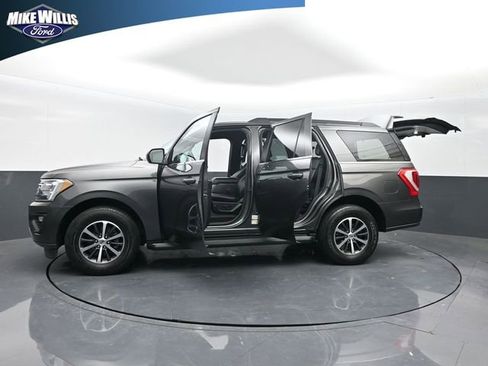 Used 2021 Ford Expedition XLT image 28