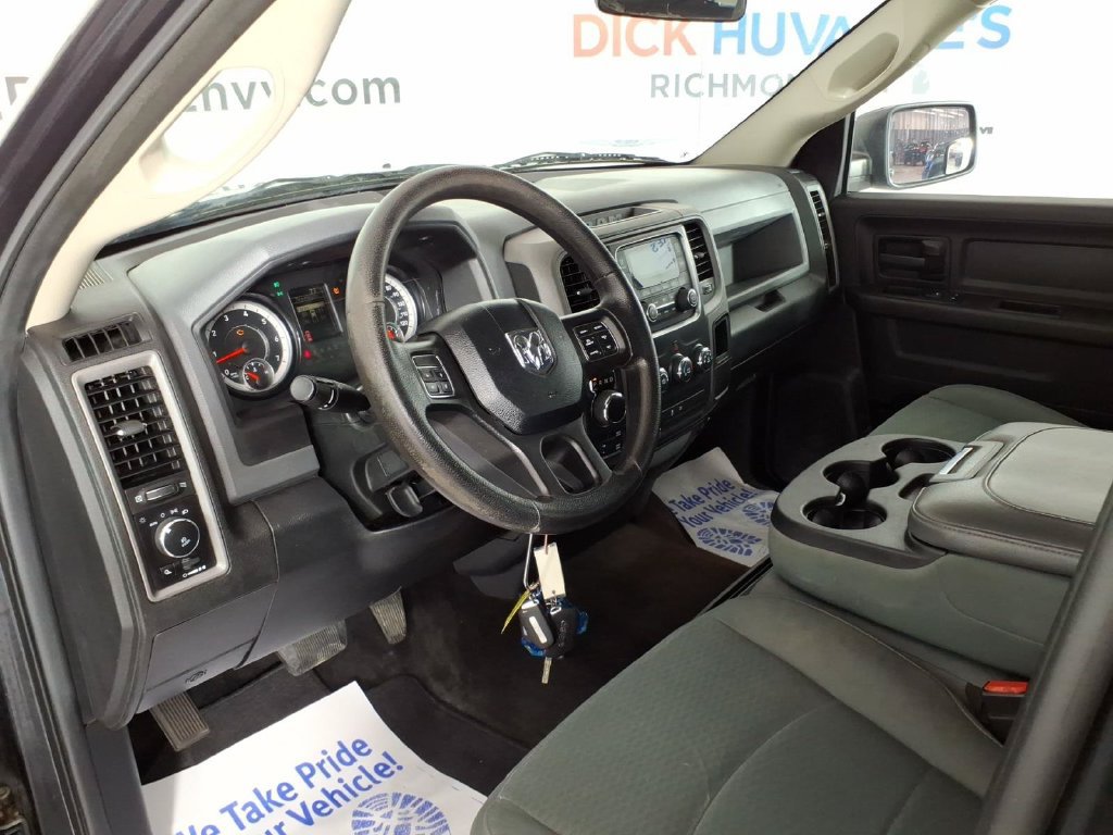 Used 2017 RAM 1500 Express AWD/4WD image 12