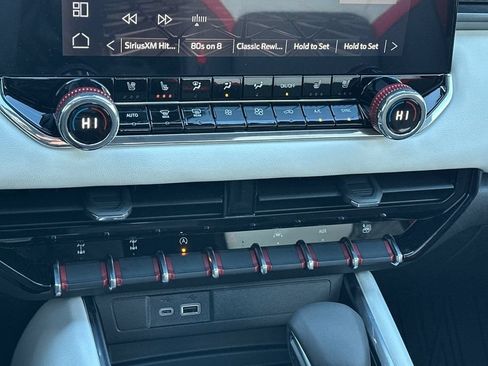 New 2026 GMC Canyon AT4X w/ AT4X AEV Edition AWD/4WD image 16
