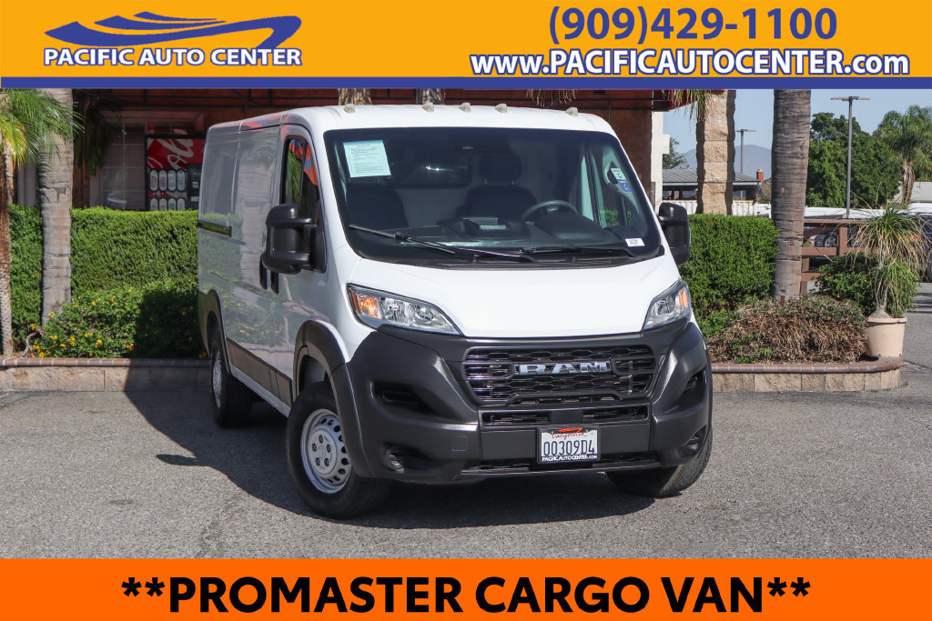 Used 2025 RAM ProMaster 2500 FWD image 1