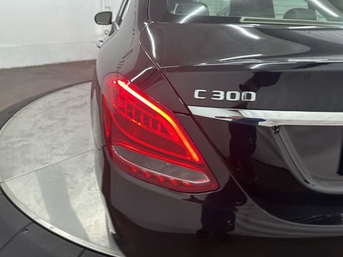 Used 2018 Mercedes-Benz C 300 4MATIC Sedan image 30