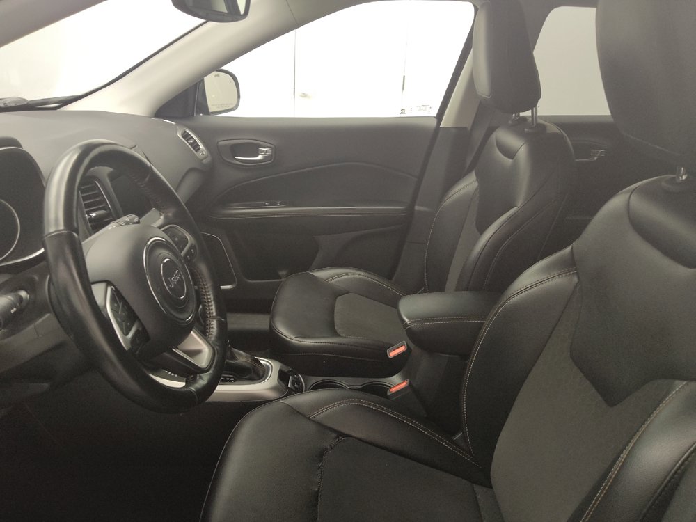 Used 2020 Jeep Compass Latitude w/ Popular Equipment Group AWD/4WD image 17