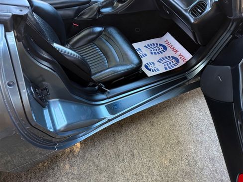 Used 2004 Chevrolet Corvette Convertible w/ Preferred Equipment Group image 58