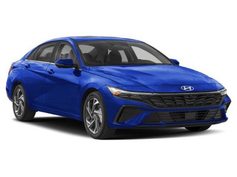 Used 2025 Hyundai Elantra Limited FWD image 9