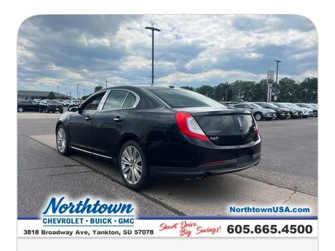 Used 2013 Lincoln MKS AWD image 11