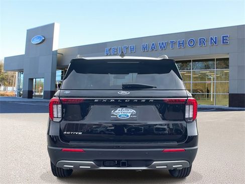 New 2026 Ford Explorer Active w/ Active Comfort Package image 5