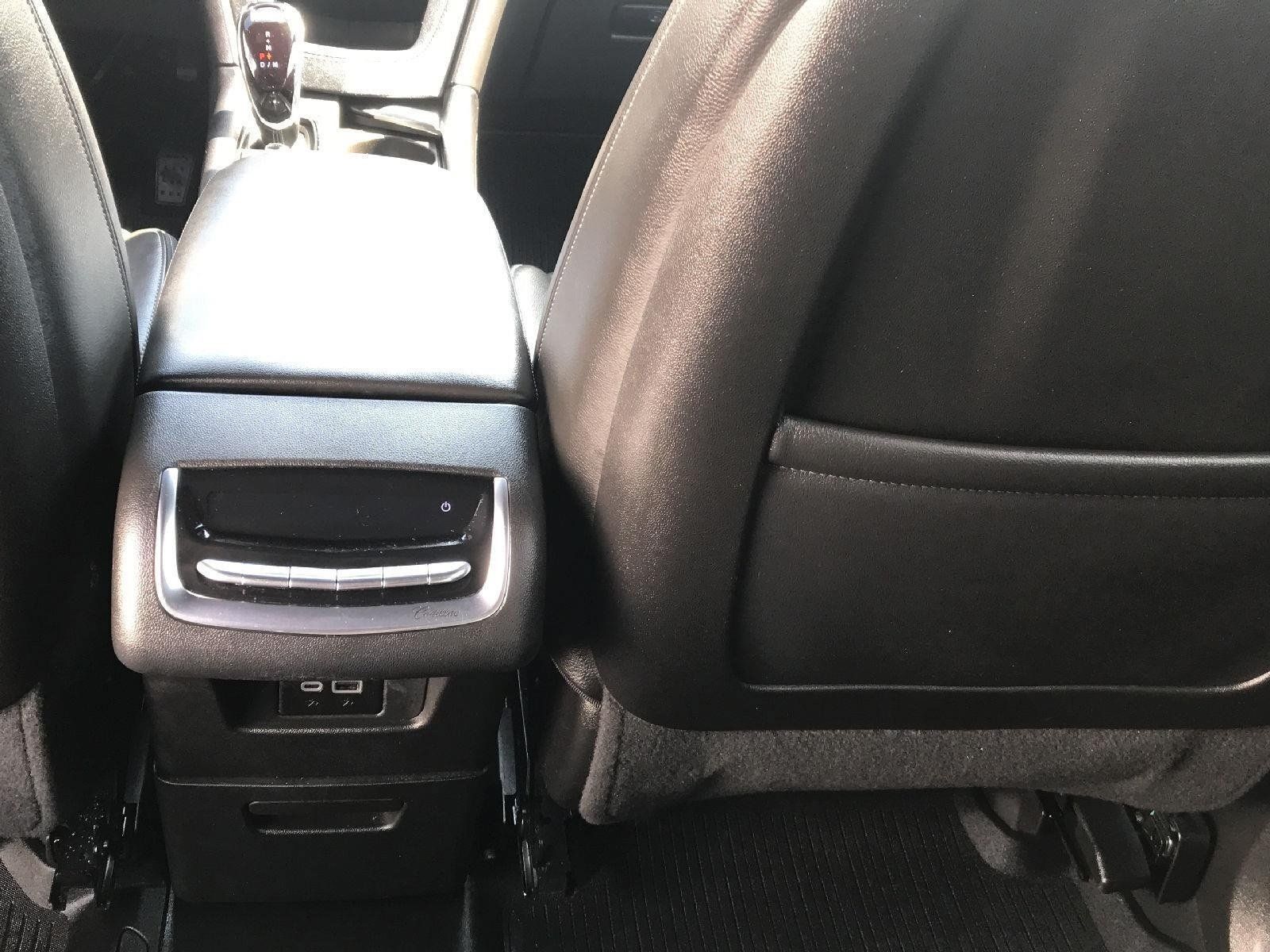 Certified 2024 Cadillac XT6 Luxury w/ LPO, Floor Liner Package AWD/4WD image 15