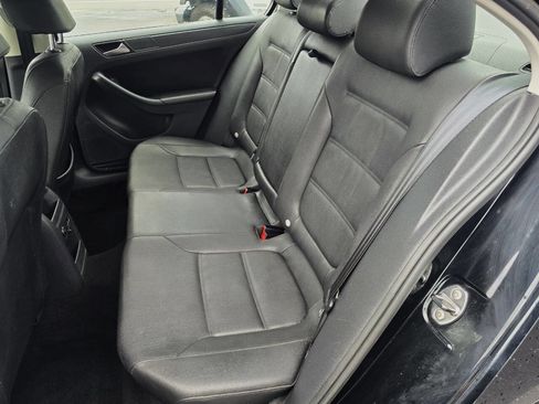 Used 2012 Volkswagen Jetta SE image 19
