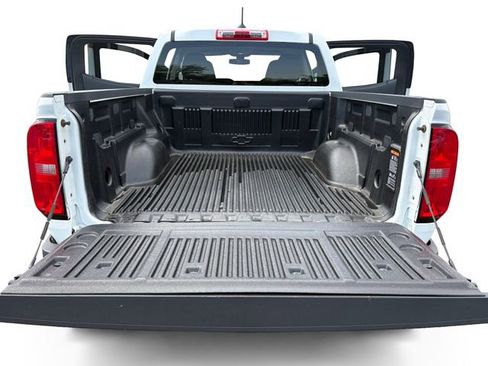 Used 2022 Chevrolet Colorado W/T w/ Custom Special Edition AWD/4WD image 12