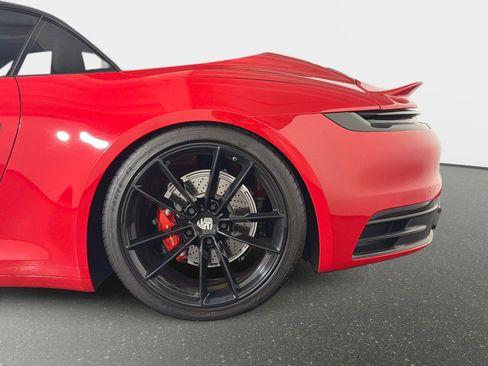 Used 2022 Porsche 911 Carrera RWD image 16