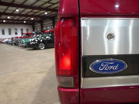 Used 1995 Ford Bronco XLT AWD/4WD image 36