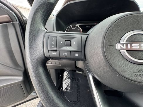 Used 2023 Nissan Rogue S AWD/4WD image 22