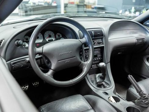 Used 2004 Ford Mustang Cobra RWD image 8