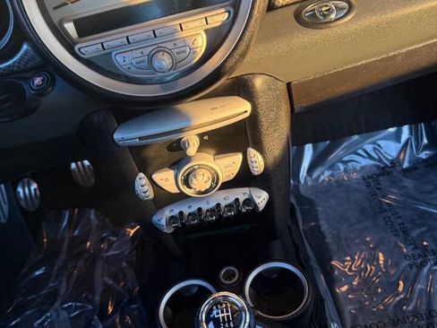 Used 2010 MINI Cooper S image 15