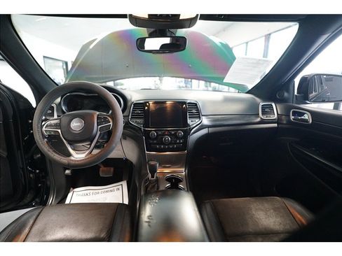 Used 2019 Jeep Grand Cherokee Altitude RWD image 13