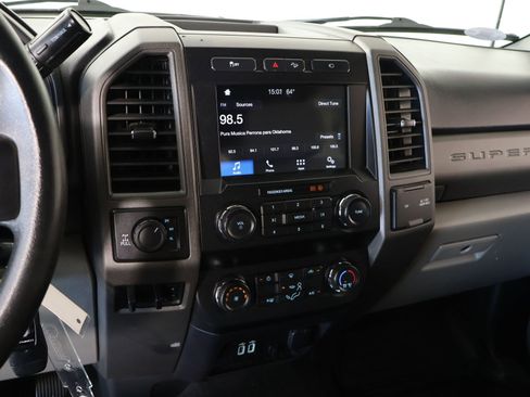 Used 2019 Ford F250 XL w/ STX Appearance Package AWD/4WD image 5