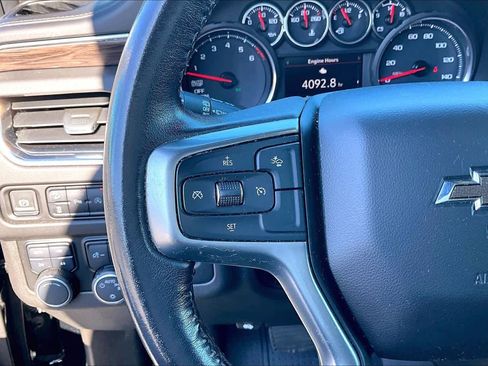 Used 2021 Chevrolet Tahoe Z71 image 24