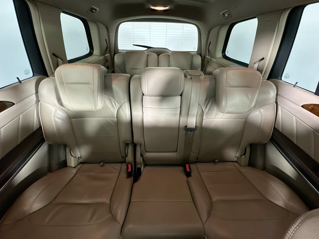 Used 2014 Mercedes-Benz GL 550 4MATIC image 13