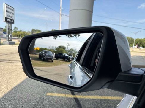 Certified 2024 Chevrolet Equinox LT AWD/4WD image 11