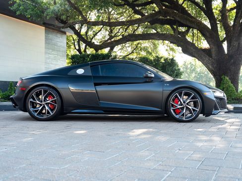 Used 2023 Audi R8 V10 performance RWD image 5