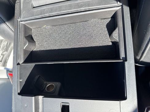 Used 2022 Ford Explorer XLT w/ Equipment Group 202A image 20