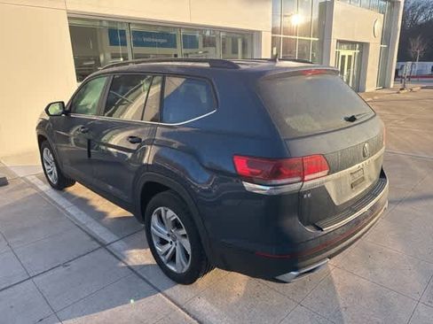 Certified 2023 Volkswagen Atlas SE image 8