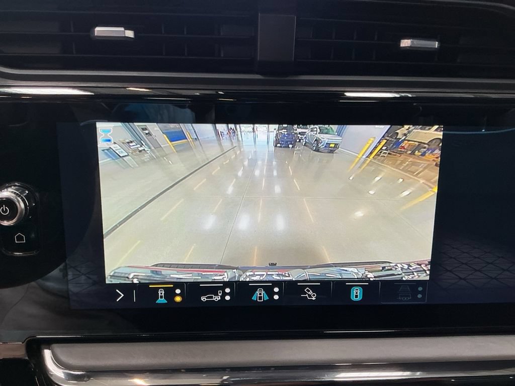 Used 2023 GMC Sierra 1500 AT4X AWD/4WD image 16