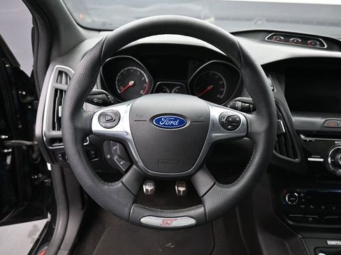 Used 2014 Ford Focus ST w/ Equipment Group 202A image 15