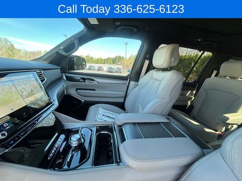 New 2026 Jeep Grand Wagoneer Limited AWD/4WD image 26