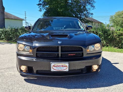 Used 2006 Dodge Charger SRT8 w/ SRT Option Group II RWD image 2