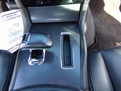 Used 2014 Chrysler 300 S image 28