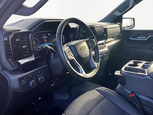 Used 2023 Chevrolet Silverado 1500 LT image 14